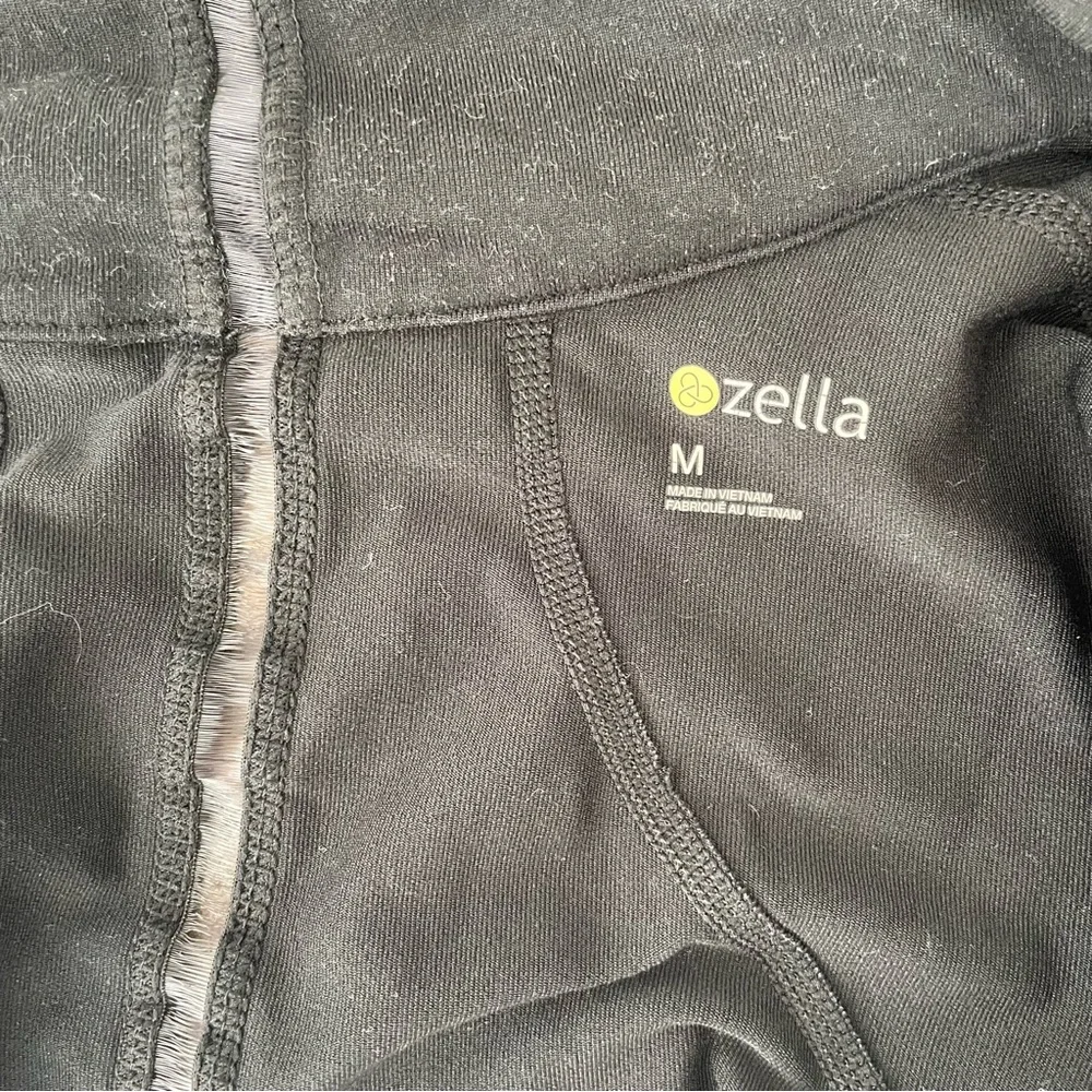 Zella zip jacket medium - Picture 3 of 3